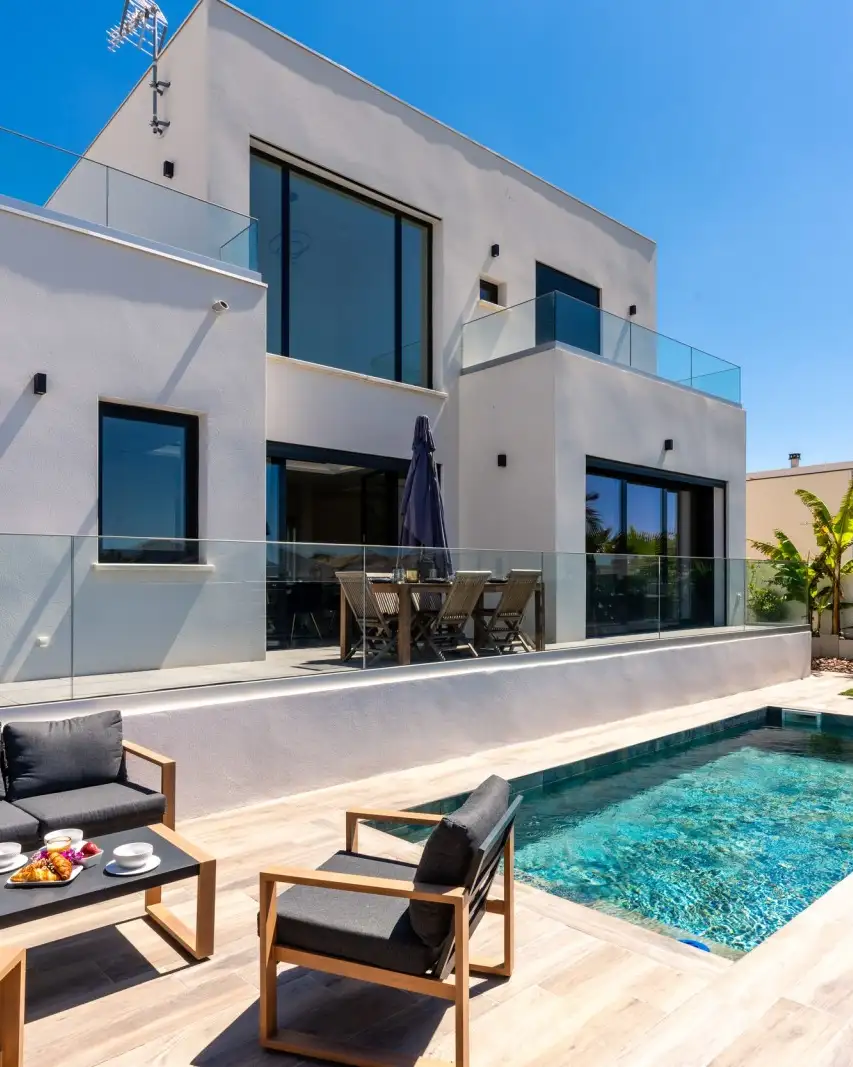 Villa Monégasque, location de vacances à Sérignan